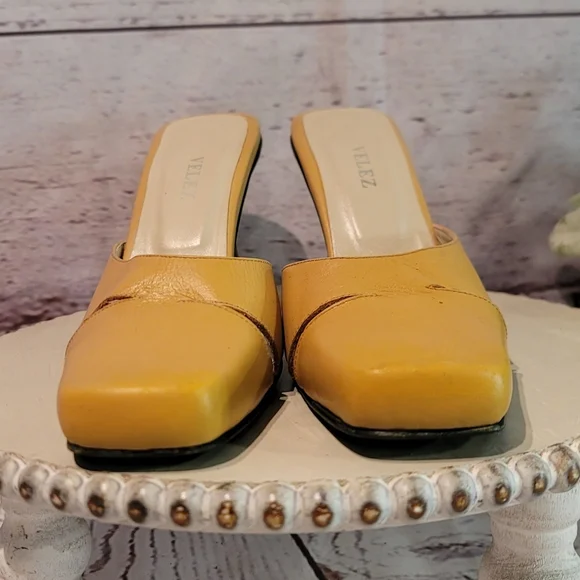 Velez Women's Camal Mustard Heeled Mules Size 36 / US 6 - Picture 8 of 13